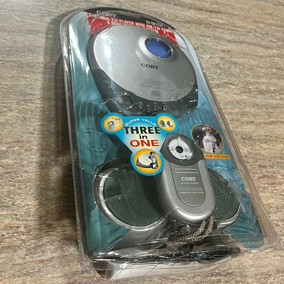 New Coby CX-CD1234 personal portable CD player mini AM/FM radio & mini speakers - Picture 3 of 16